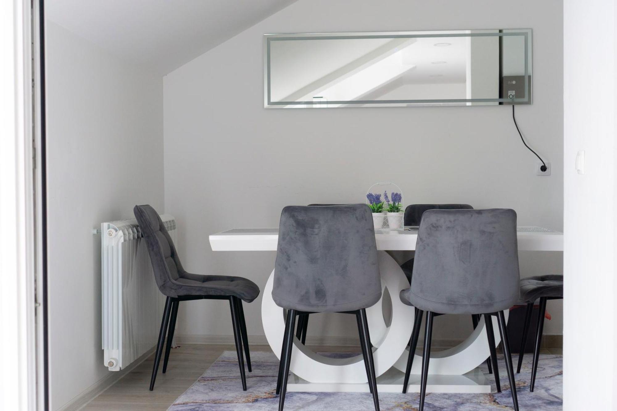 Luxury Apartments Milicevic Τρέμπινιε Εξωτερικό φωτογραφία