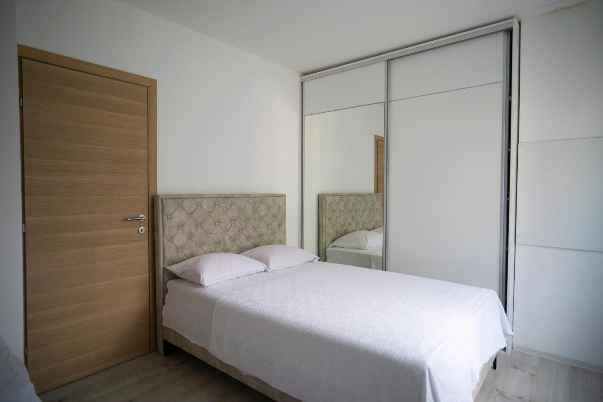 Luxury Apartments Milicevic Τρέμπινιε Εξωτερικό φωτογραφία